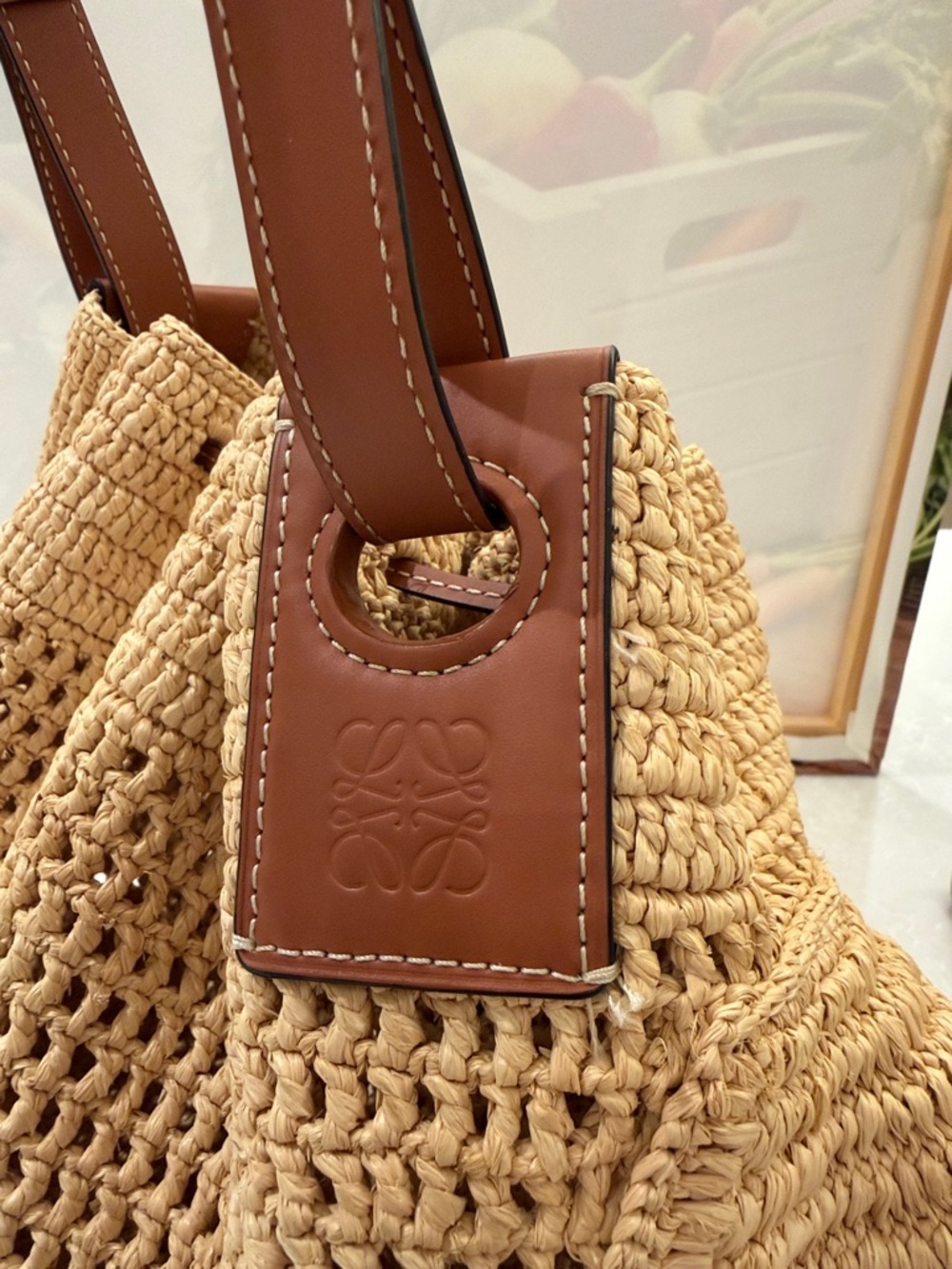 Loewe raffia Ruffled Bucket Bag with Leather handle - Picture 6 of 11
